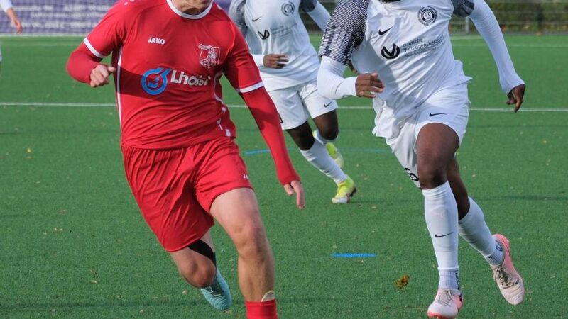 Gleiche Bilanz, gleiche Chancen: 1. FC Wülfrath und Bergisch Born messen sich auf Augenhöhe