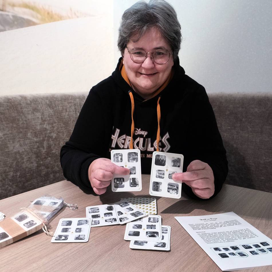 Lintorfer Heimatverein: Ein Kartenspiel für Heimatfreunde mit Adleraugen