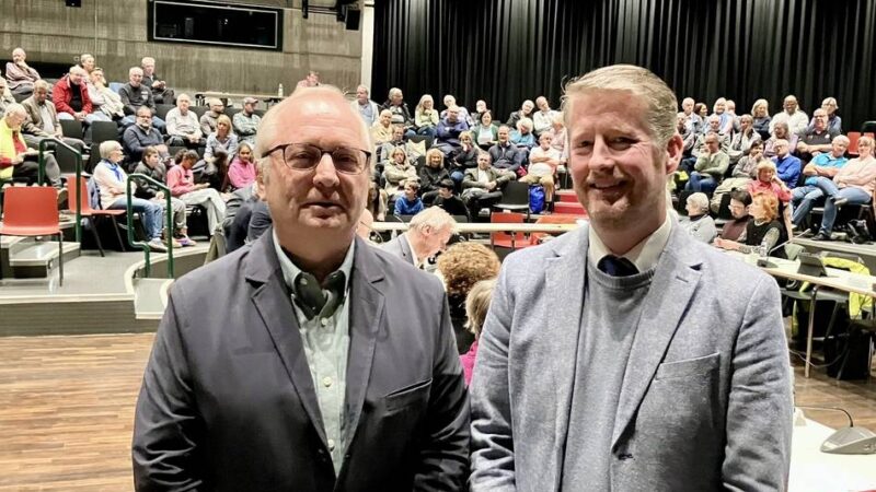 Bezirkspolitik in Düsseldorf: Bezirksvertretung wählt Carsten Pütz zum Bezirksbürgermeister