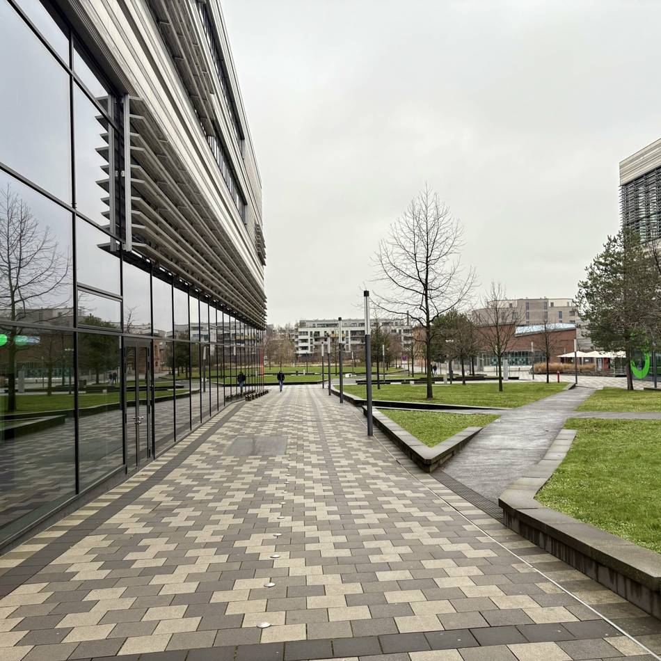 Lesereihe in Düsseldorf: HSD veranstaltet Lesungen – und sucht nach Überraschungsautor