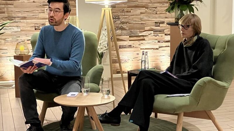 Lesung in Düsseldorf: Berührender Abend mit Autor Yannic Han Biao Federer