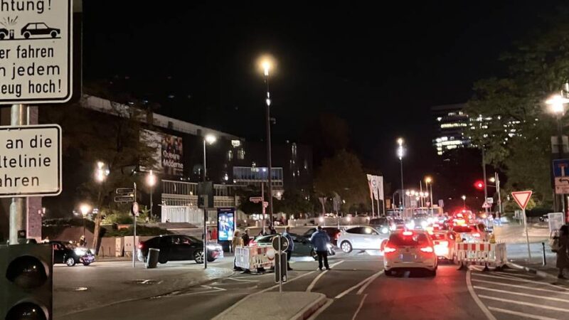 Einfahrt zur Mühlenstraße: Hubpoller-Anlage seit zwei Monaten außer Betrieb