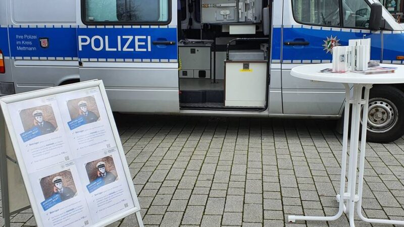 Berufskolleg Niederberg lädt ein: Über 1300 Jugendliche informieren sich über ihre Zukunft