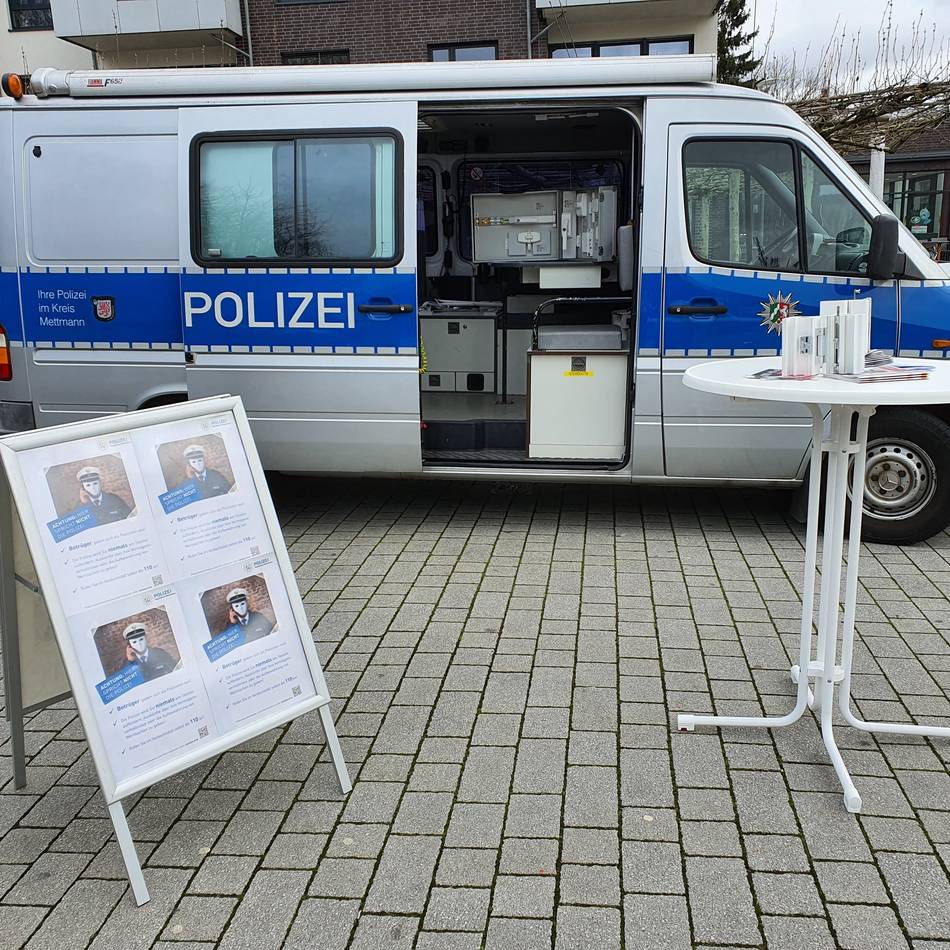 Berufskolleg Niederberg lädt ein: Über 1300 Jugendliche informieren sich über ihre Zukunft