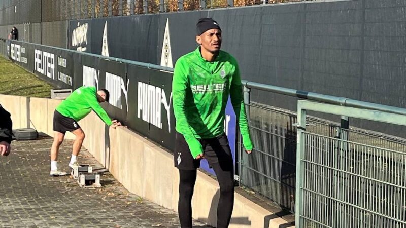 Wochen-Auftakt bei Borussia: Kleindienst und Ngoumou sind zurück im Mannschaftstraining