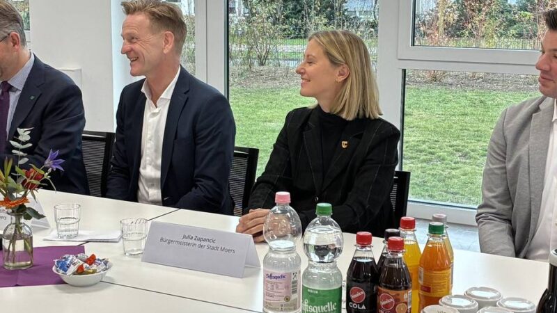 Notfallsanitäter-Schule in Moers: „Es geht darum, leben zu retten“