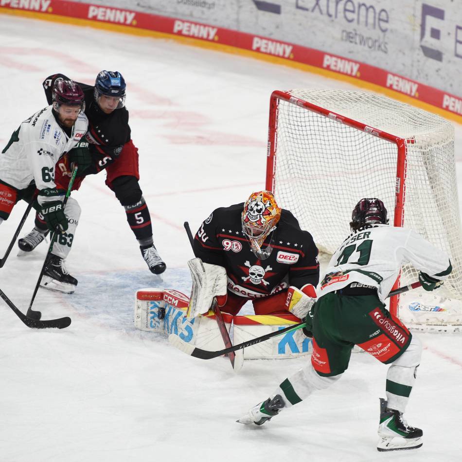 Liveblog zur Düsseldorfer EG: Letztes Drittel läuft – DEG liegt im Jubiläumsspiel hinten