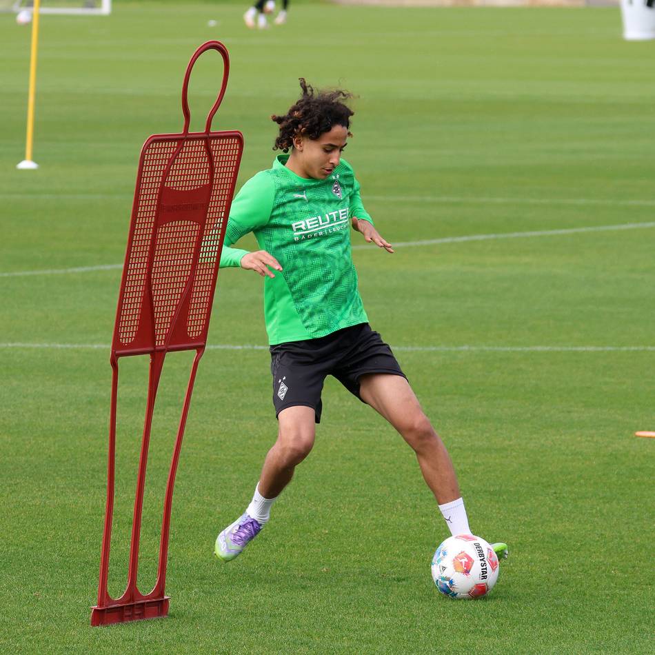 Erfolgreicher Spanien-Trip: Borussias Talent Wael Mohya wirbt bei der U18 des DFB für sich