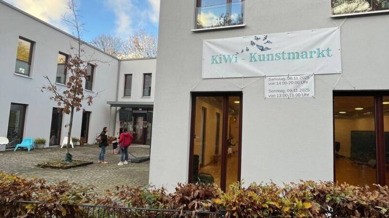 Kunst in Düsseldorf: Erster Kiwi-Kunstmarkt in Kalkum