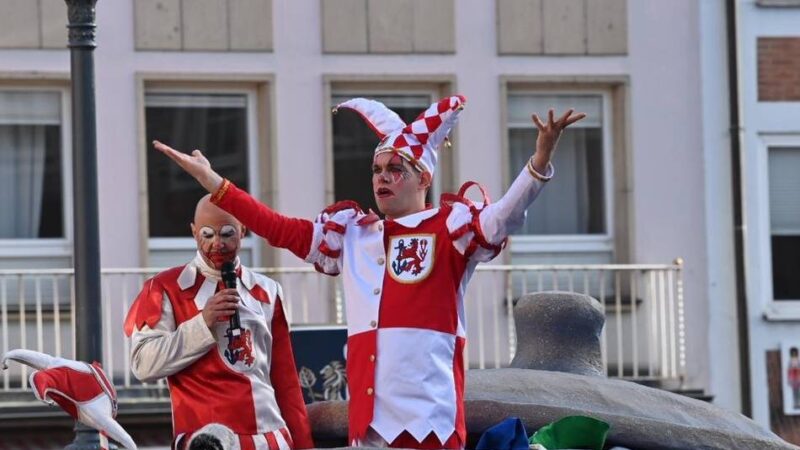 11.11. in Düsseldorf: Helau! So bunt und fröhlich feierte Düsseldorf den Karnevalsauftakt