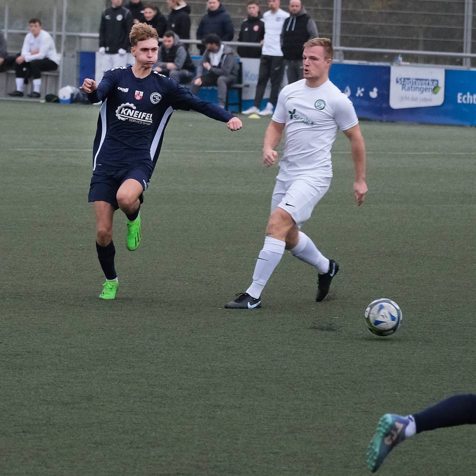 Punkte in den Heimspielen: Spätes Remis für Hösel, klarer Sieg für die U23