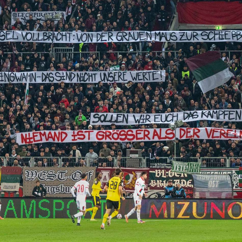 BVB gewinnt in Augsburg: Protest-Plakate gegen Sandro Wagner – Kovac stärkt Trainer-Kollege den Rücken