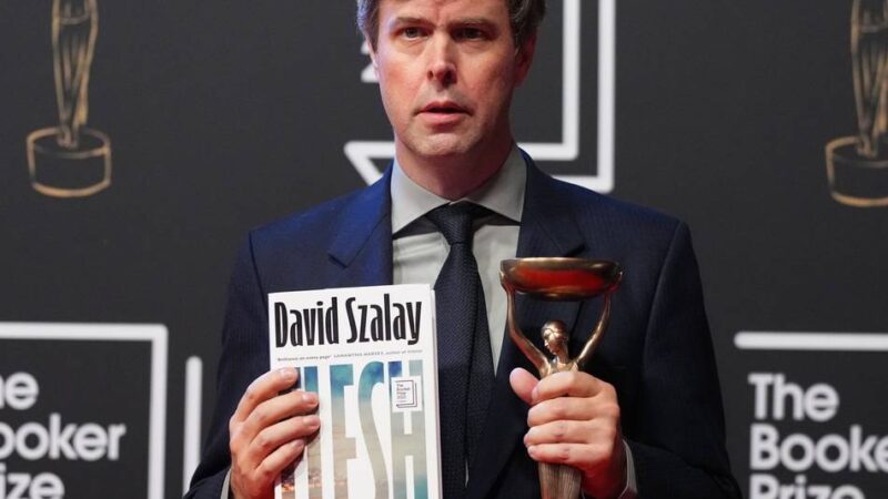 Literaturauszeichnung: Booker-Preis 2025 geht an ungarisch-britischen Autor Szalay