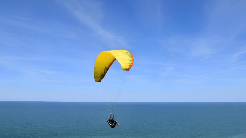 Gleitschirm-Unfall auf Mallorca: 46-Jähriger stürzt bei Deutschen-Siedlung ab und wird per Hubschrauber gerettet