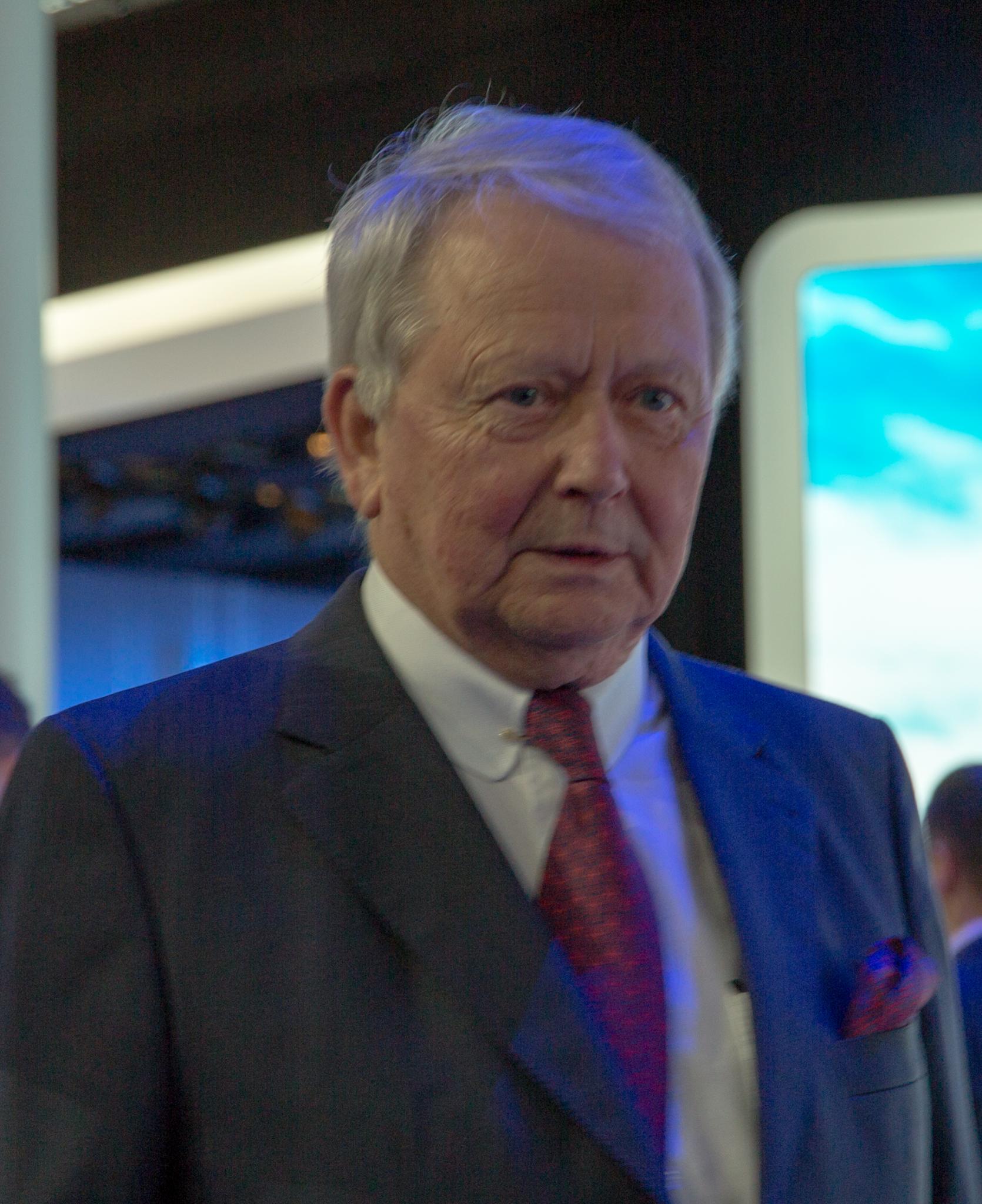 Samt Luxus-Deal vor der Trauung: Mallorca-Freund Wolfgang Porsche hat Gabriela zu Leiningen geheiratet