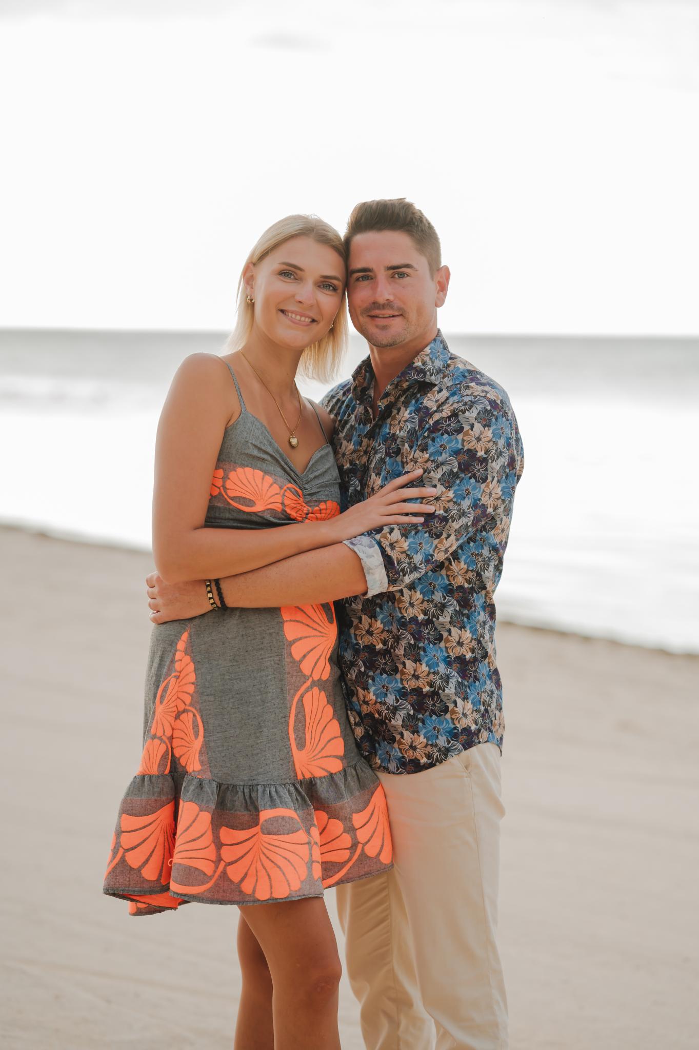 Mister Germany kniete am Strand: Mallorca-Auswanderer Dominik Bruntner machte seiner Jolina einen Heiratsantrag