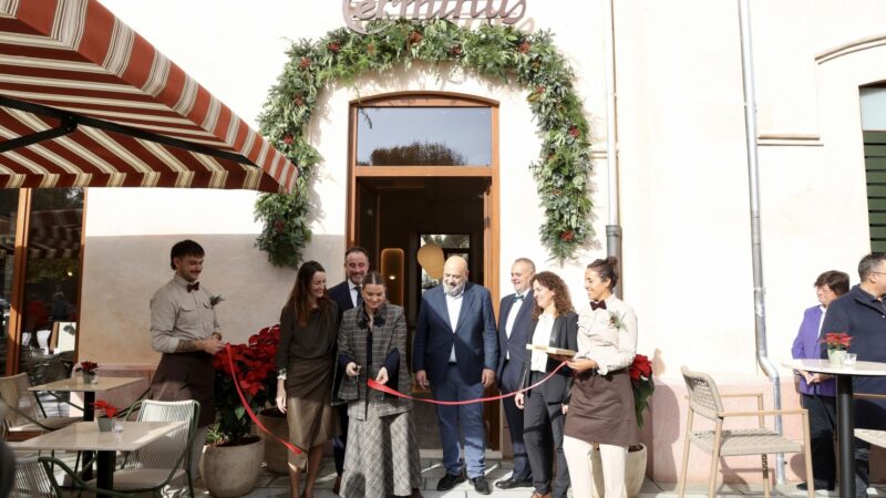 Renovierungsaktion: Dieses Hinguckergebäude an der Plaça d’Espanya in Palma wurde auf Hochglanz gebracht