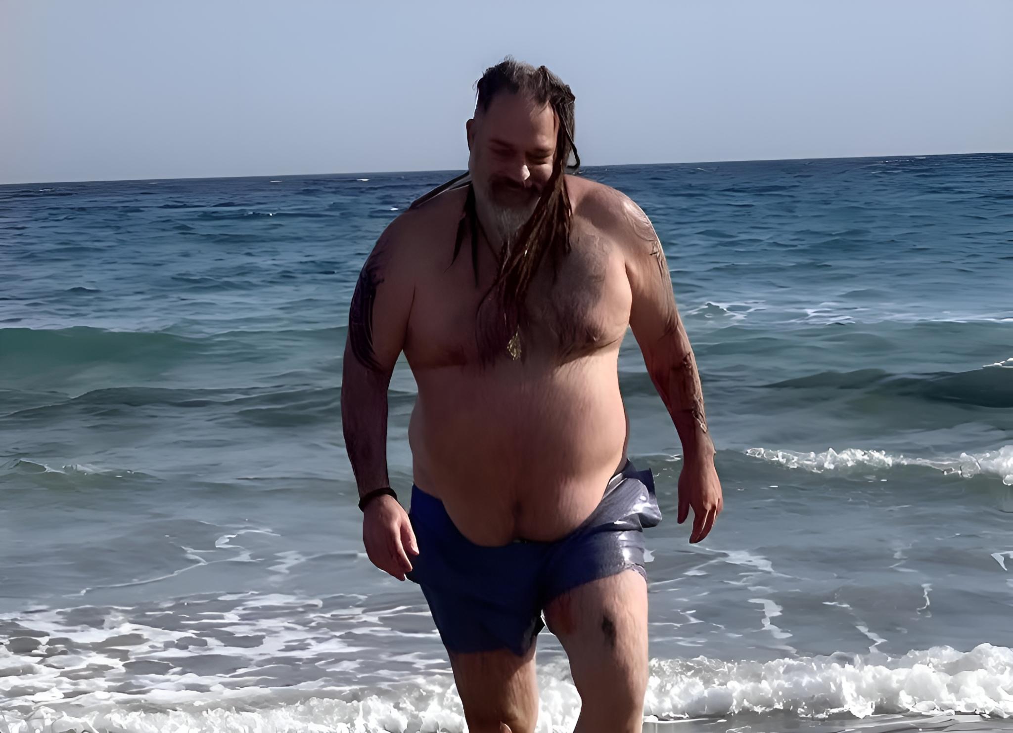 „Schmarotzer“, „Geh Steine klopfen“: Deutscher Becker-Finca-Besetzer wird nach Spendenaktion auf Mallorca verhöhnt