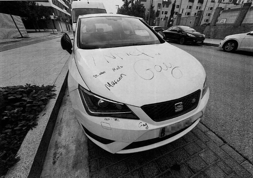 Entfesselter Hassanfall: Eifersüchtige Frau beschmiert auf Mallorca Auto von Ex-Freund