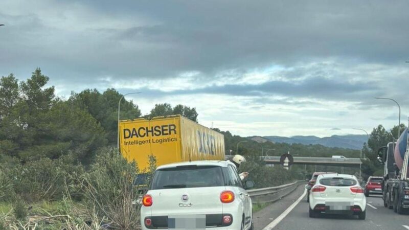 Acht Mal so viel Alkohol wie erlaubt: Lkw sorgt nach Crash für Riesen-Stau auf Mallorca-Autobahn
