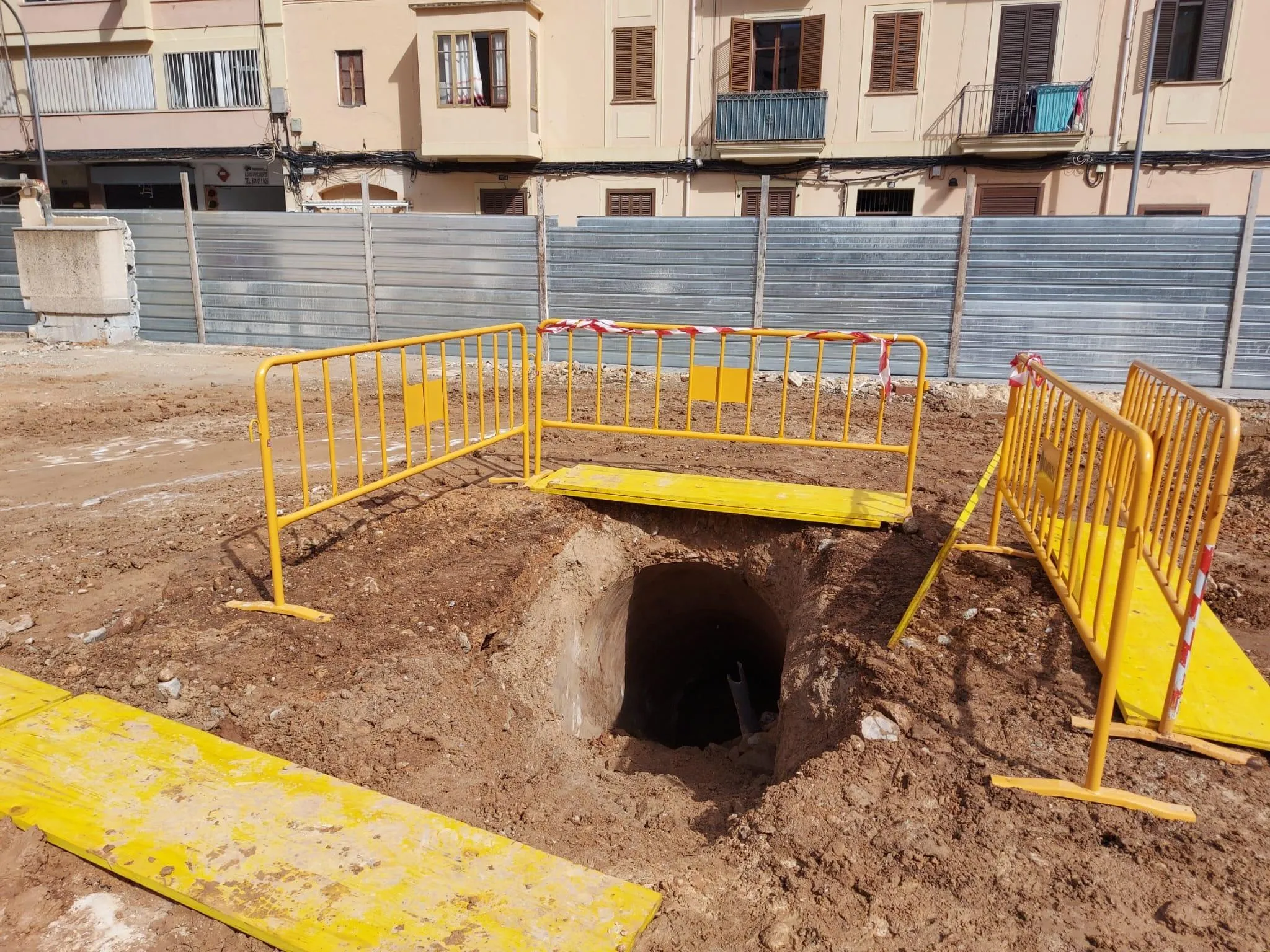 Zufallsfund bei Bauarbeiten: Luftschutzbunker aus dem Bürgerkrieg in Palma entdeckt