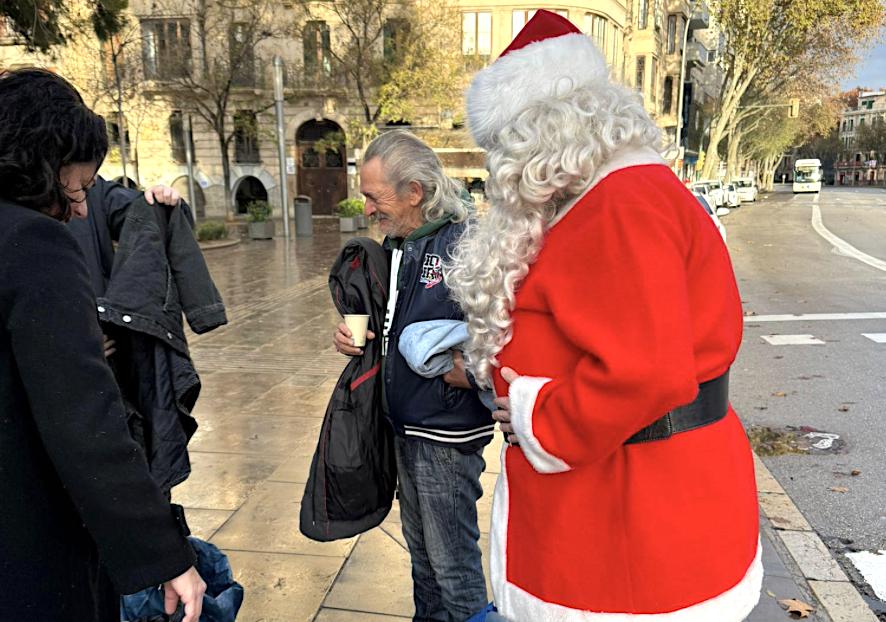 Fest der Solidarität: Ehrenamtliche helfen Obdachlosen auf Mallorca– nicht nur zu Weihnachten