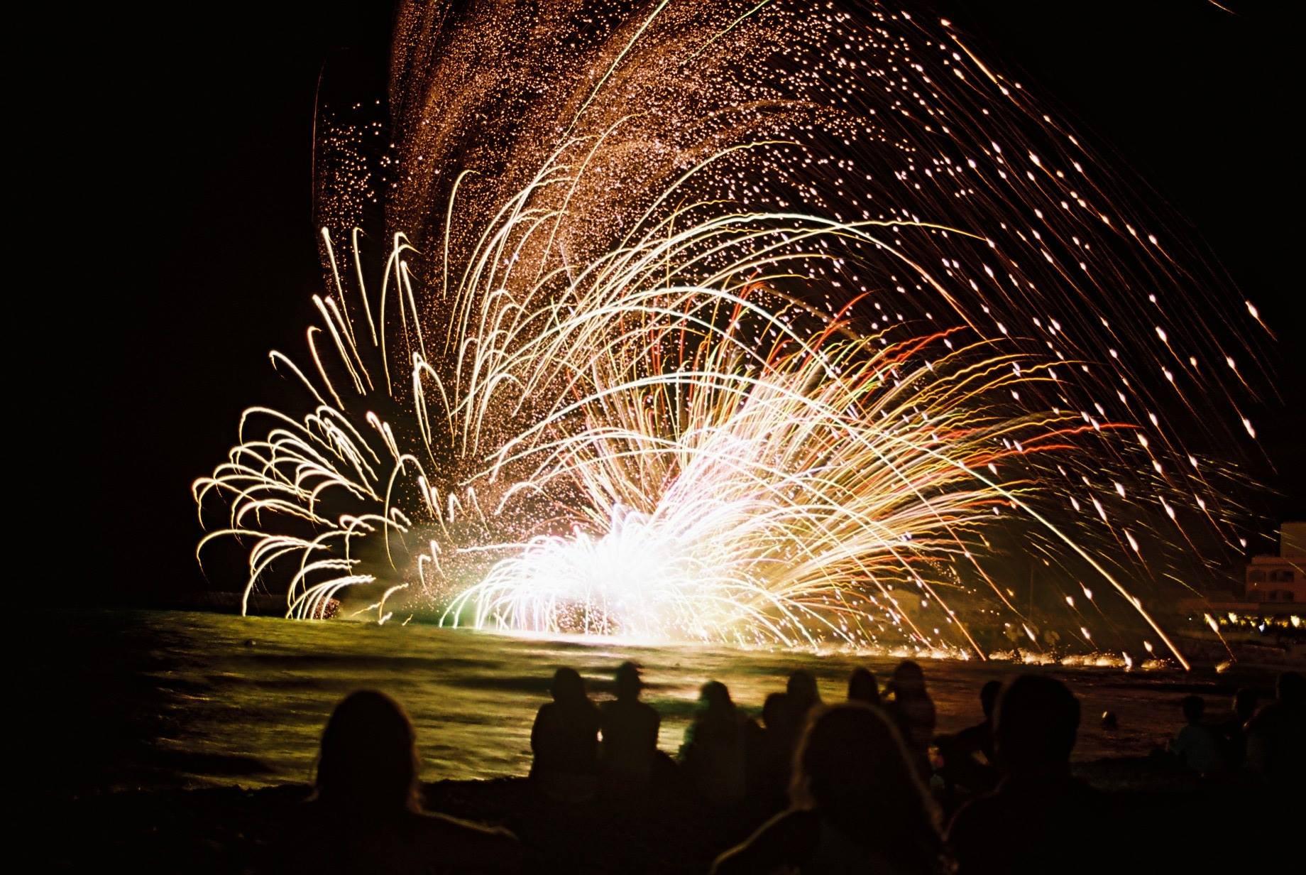 Warum auf Mallorca Feuerwerke das ganze Jahr über geduldet sind