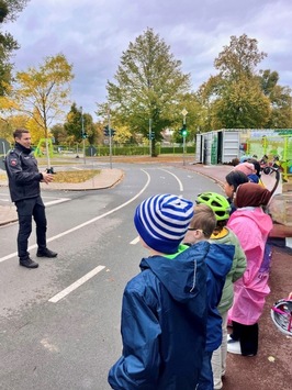 POL-HI: Radfahrprüfungen in der Jugendverkehrsschule