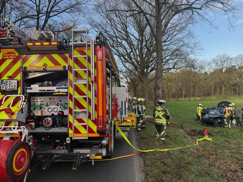 FW Hünxe: Verkehrsunfall mit einer schwerverletzten Person