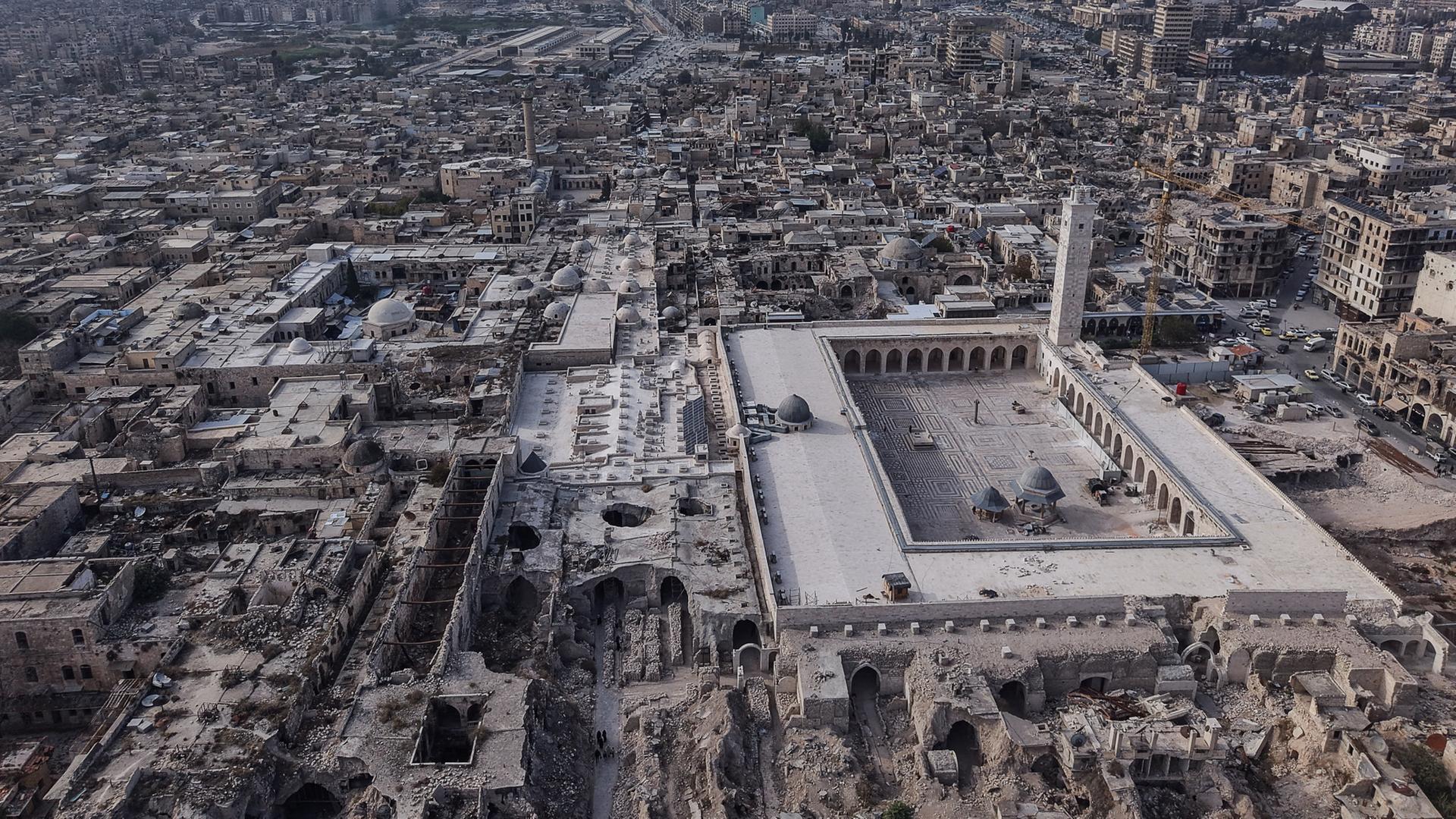 Aufschwung in Syrien lässt ein Jahr nach Assad auf sich warten