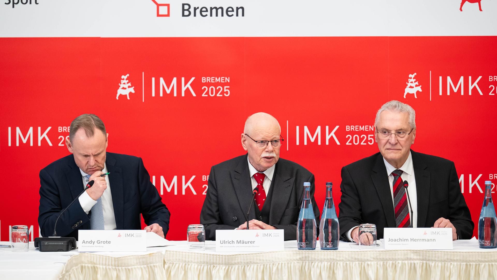 Innenminister wollen gegen Gewalt in Fußballstadien vorgehen