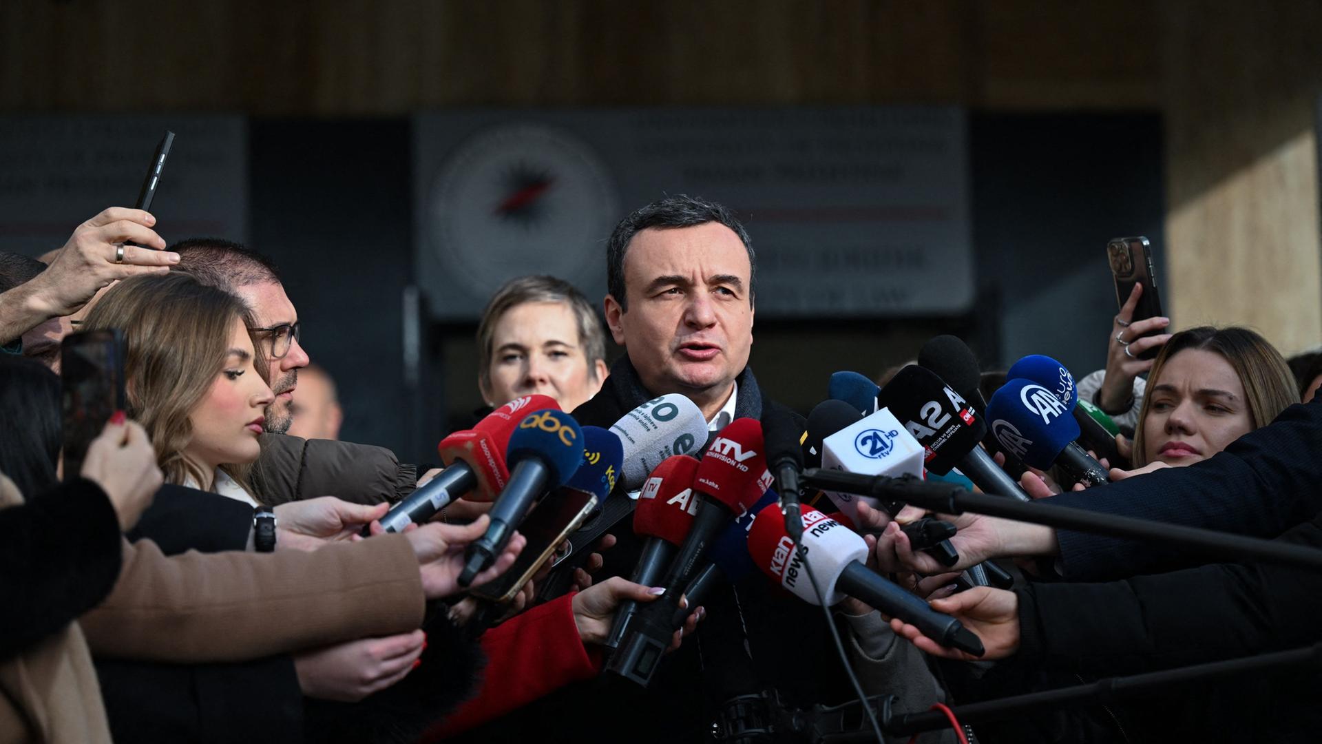 Regierungspartei liegt bei Parlamentswahl im Kosovo vorn