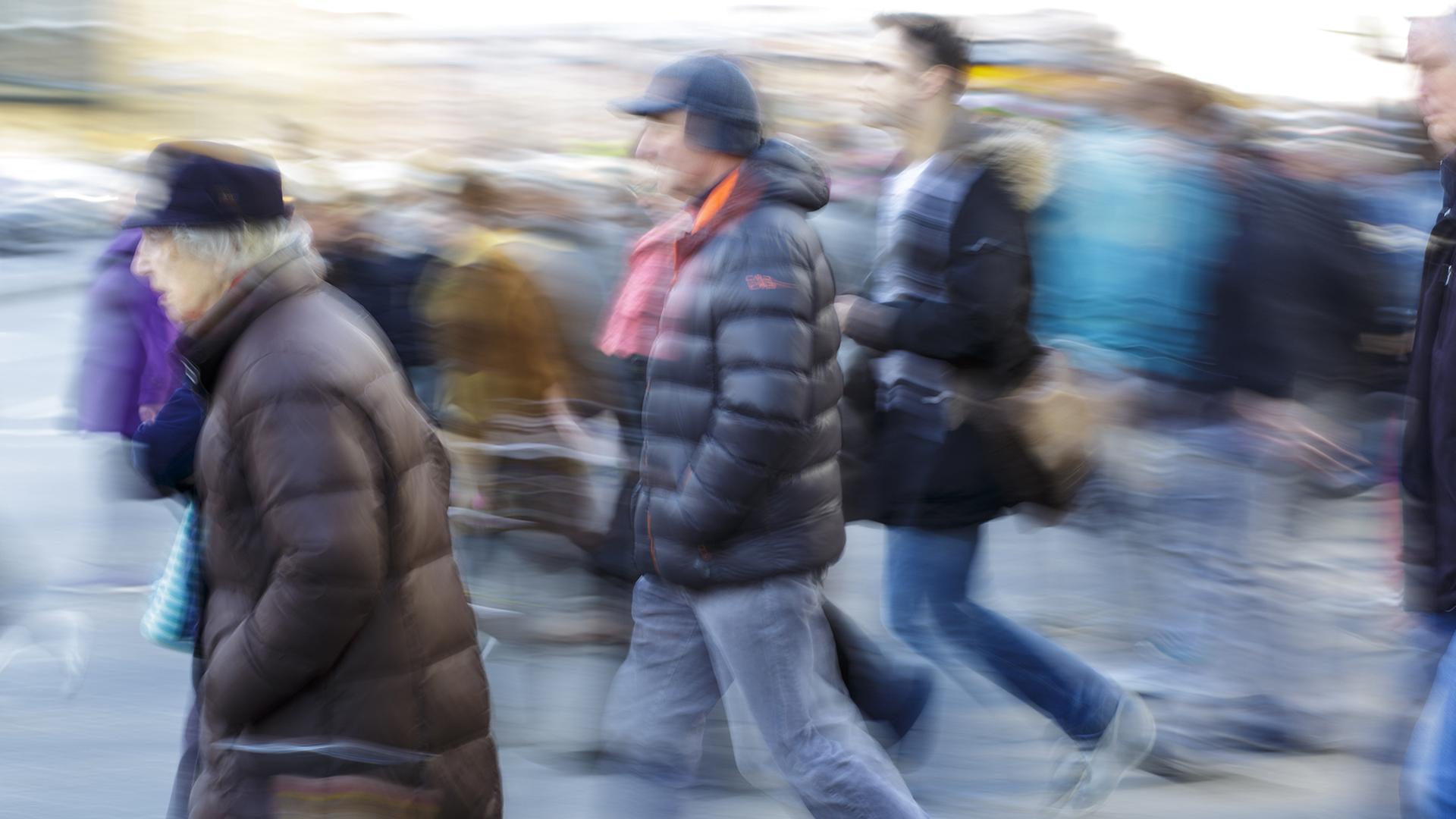 Bevölkerungsentwicklung: Lücke zwischen Erwerbstätigen und Rentnern wächst