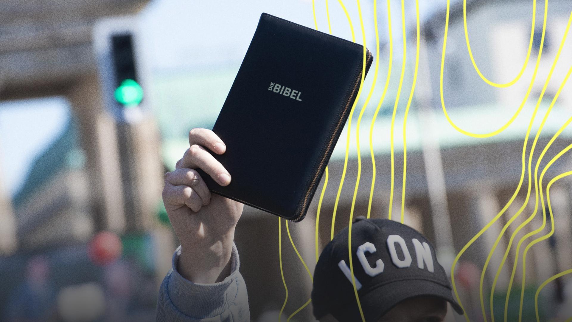 11KM-Podcast: Wie rechte Politiker das Christentum instrumentalisieren 