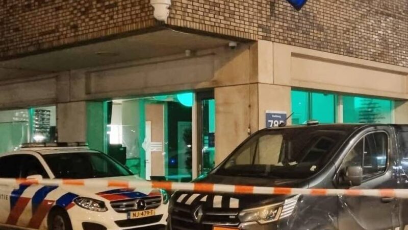 Kurioser Fund in Amsterdam: Hunderte Kilo illegales Feuerwerk unter Polizeiwache entdeckt