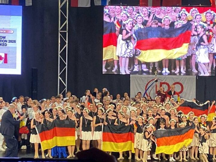 Im Showdance: „Dancing Sweethearts“ aus Langenfeld gewinnen WM-Titel