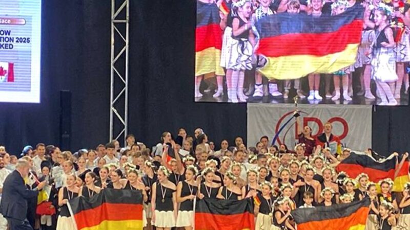 Im Showdance: „Dancing Sweethearts“ aus Langenfeld gewinnen WM-Titel