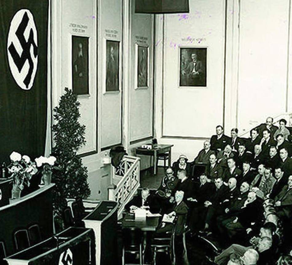 Karl-Häupl-Institut für Zahnärzte wird umbenannt: Brauner Belag