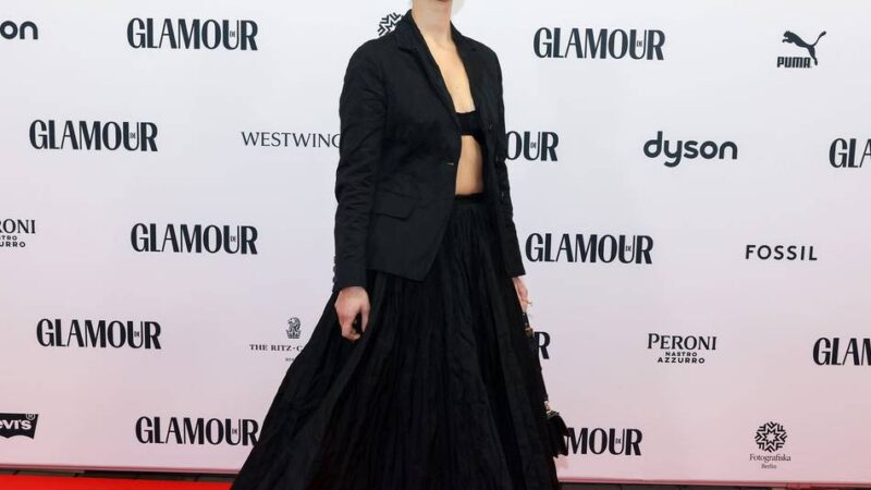 Musikerin Elif macht Depressionen öffentlich:  „Meine Lage war sehr kritisch“