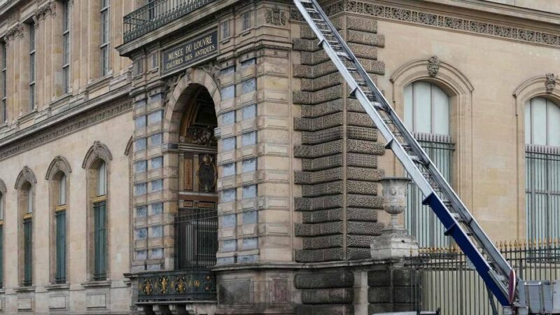 Frankreich: Louvre-Raub – Polizei verpasst Diebe um 30 Sekunden