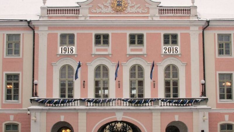 Vorfall in Tallinn: Parlament in Estland mit Z-Symbol beschmiert