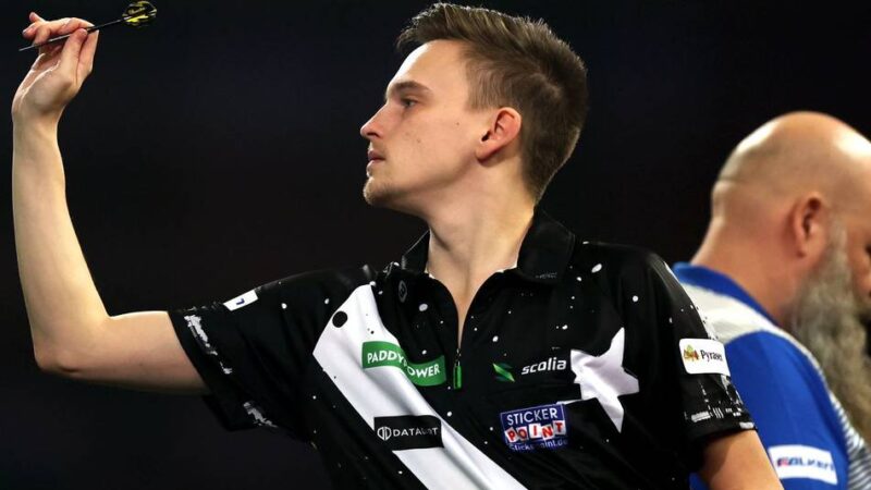2:4 gegen Harrysson: Pietreczko scheitert bei Darts-WM in Runde drei