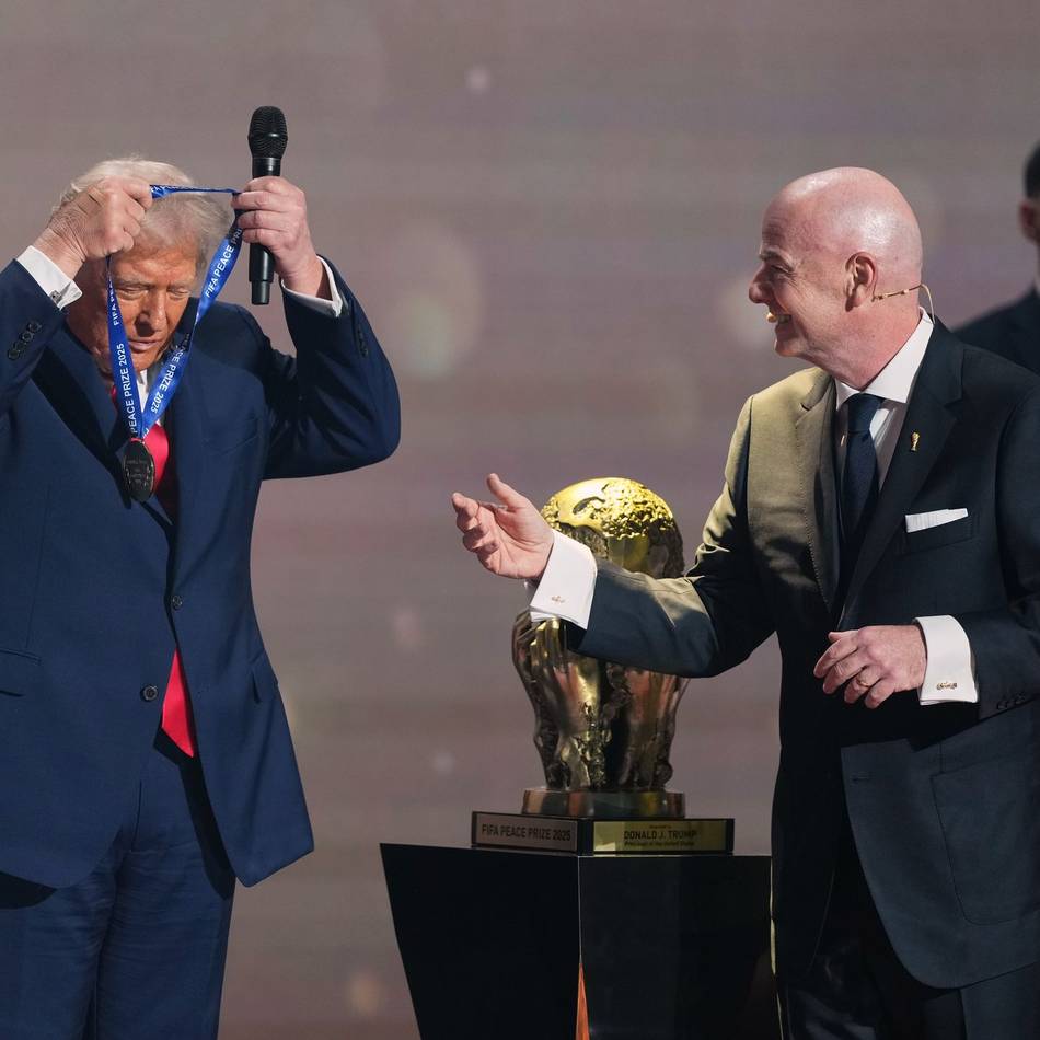 WM-Gruppenauslosung für 2026: US-Präsident Trump bekommt Friedenspreis der Fifa