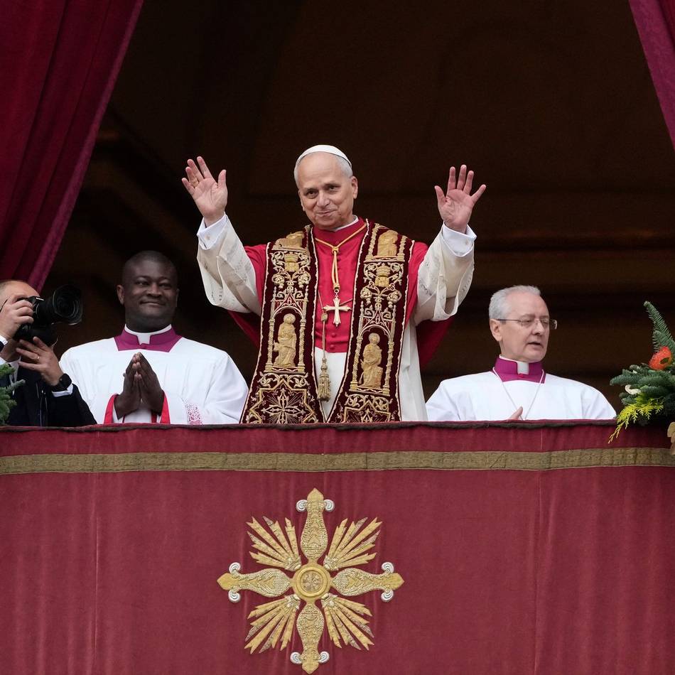 Weihnachtsbotschaft des Papstes: „Dröhnen der Waffen möge verstummen“