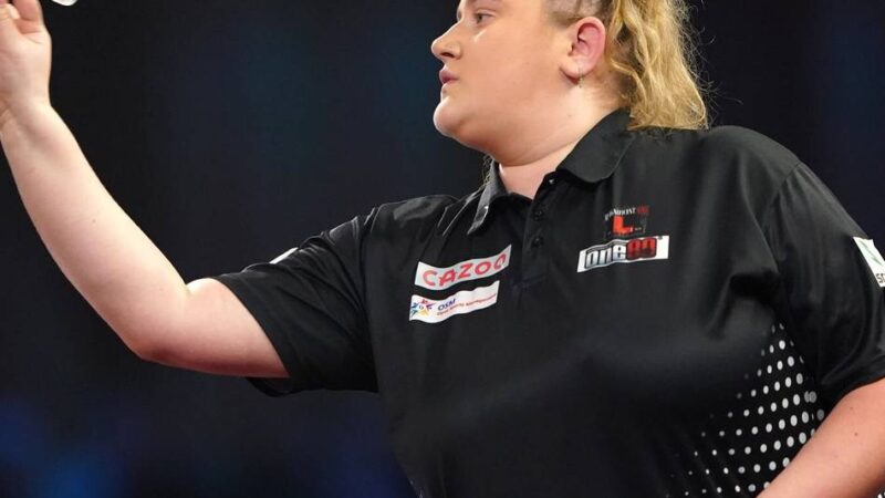 Die Top-Spielerin in der Männerdomäne: Beau Greaves wird die Darts-Szene aufmischen