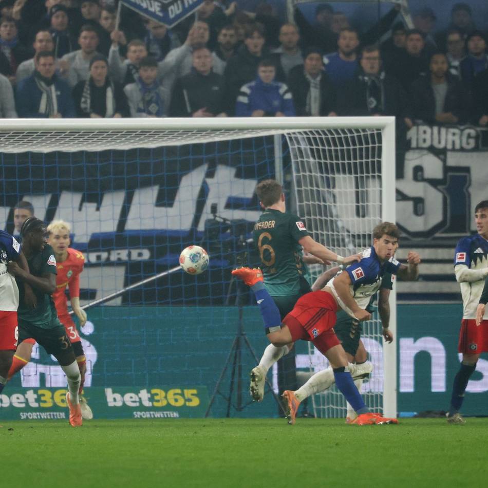 Hacken-Traumtor, Pyro-Unterbrechung, Joker-Siegtor: HSV gewinnt spektakuläres Derby gegen Werder Bremen
