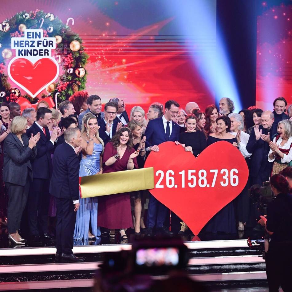 Gute Botschaft zur Weihnachtszeit: Deutsche spenden 13 Prozent mehr für gute Zwecke – fast jeder Zweite gibt etwas