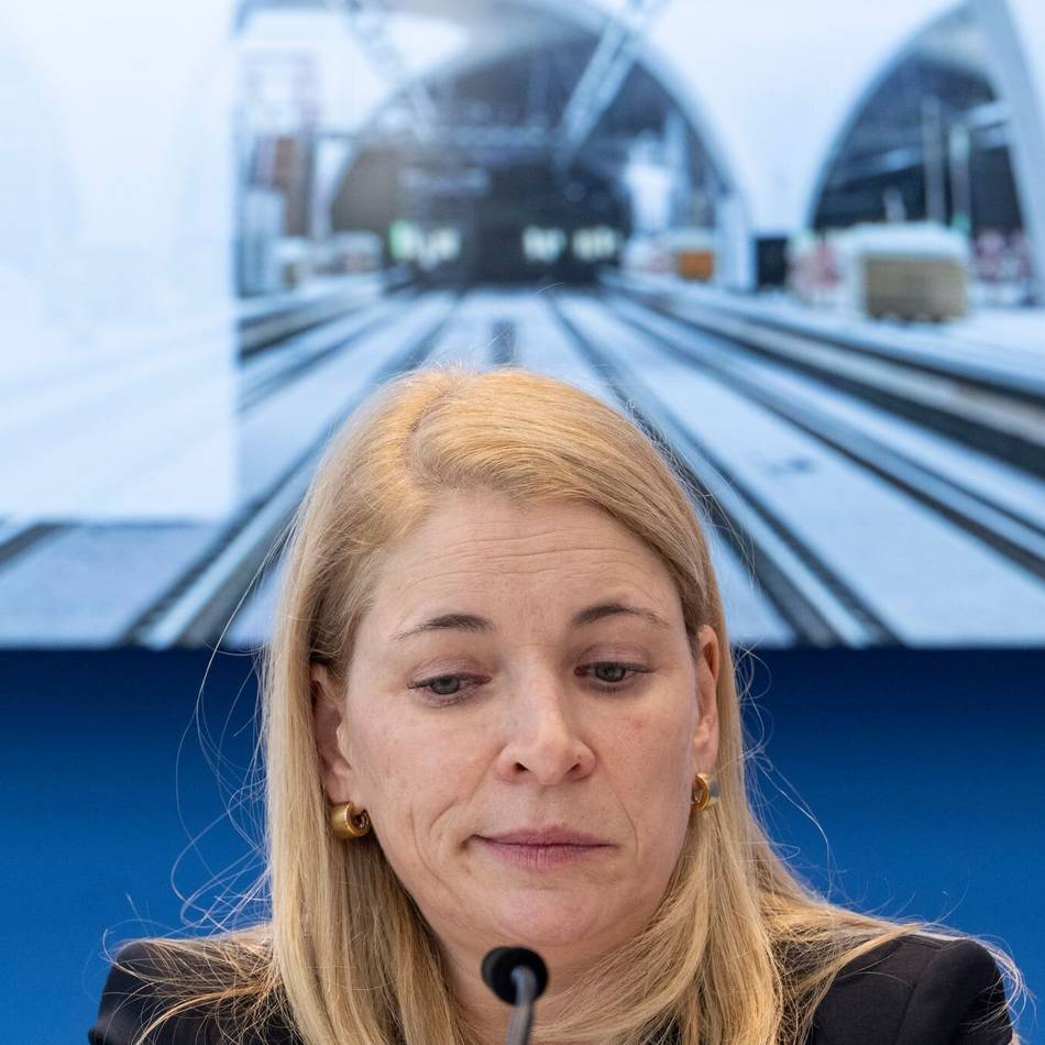 Bahn und Weihnachten: Neue Bahn-Chefin, altes Bahn-Elend