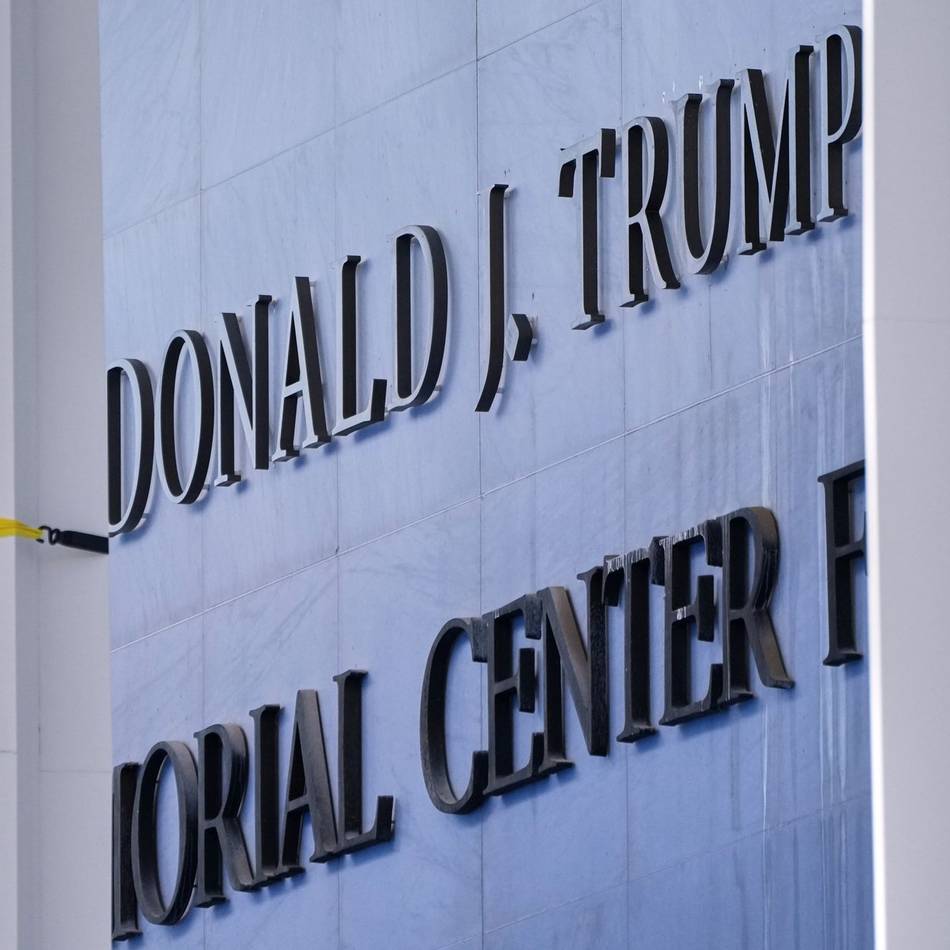 Nach Umbenennung : Trumps Name prangt bereits am Kennedy Center