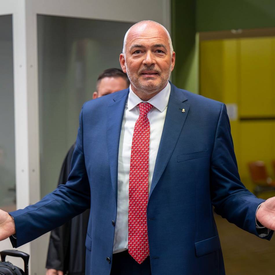 Aserbaidschan-Affäre: Polizei nimmt Ex-CDU-Politiker Fischer in Klinik fest